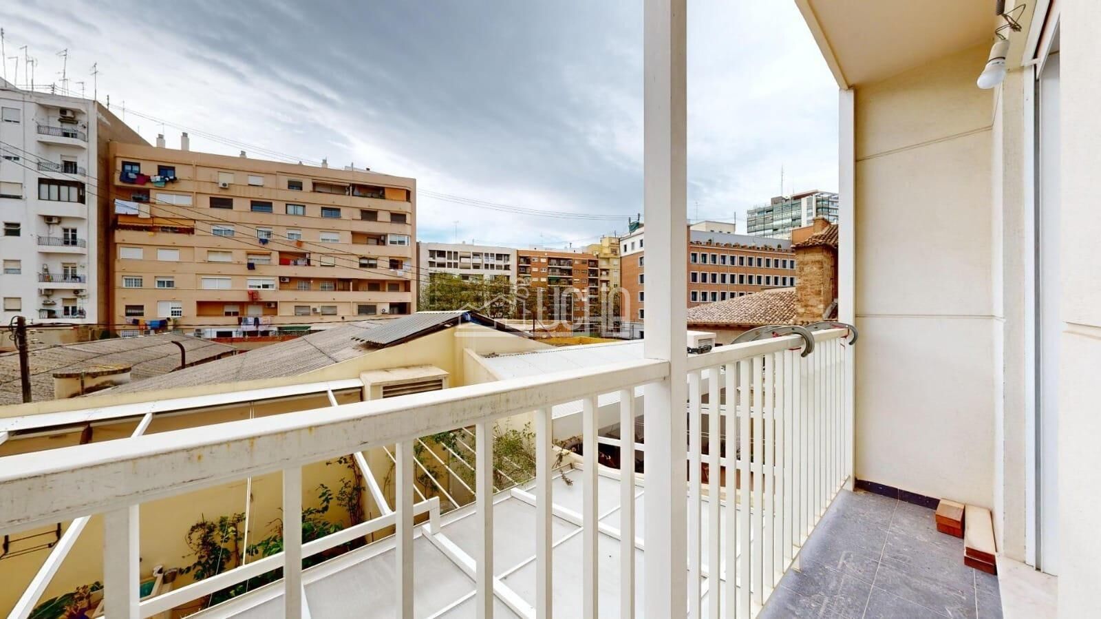 Piso en Valencia — 7